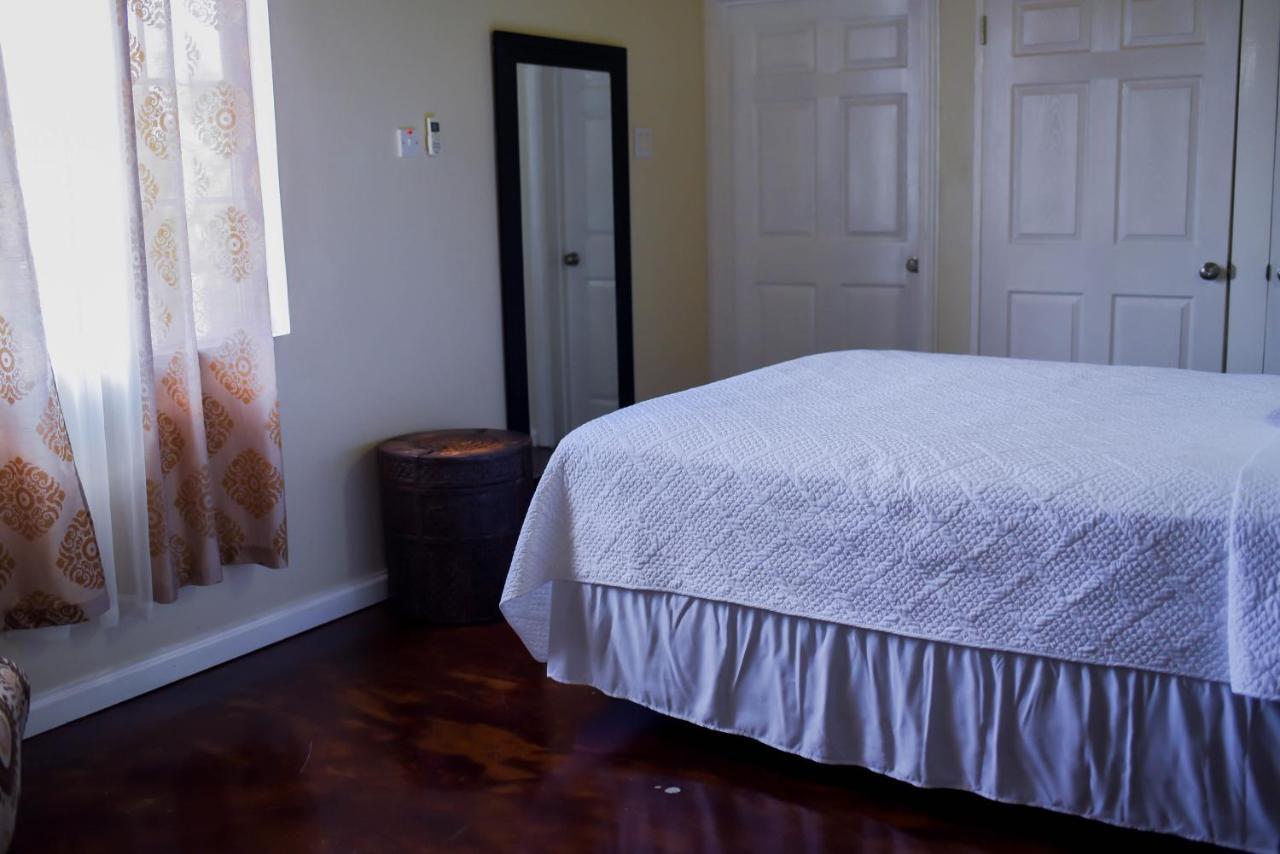 Blue Paloma Bed & Breakfast Lucea Exterior foto