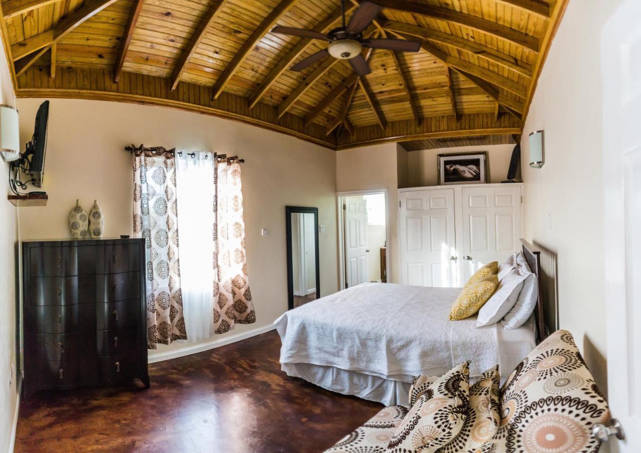 Blue Paloma Bed & Breakfast Lucea Exterior foto